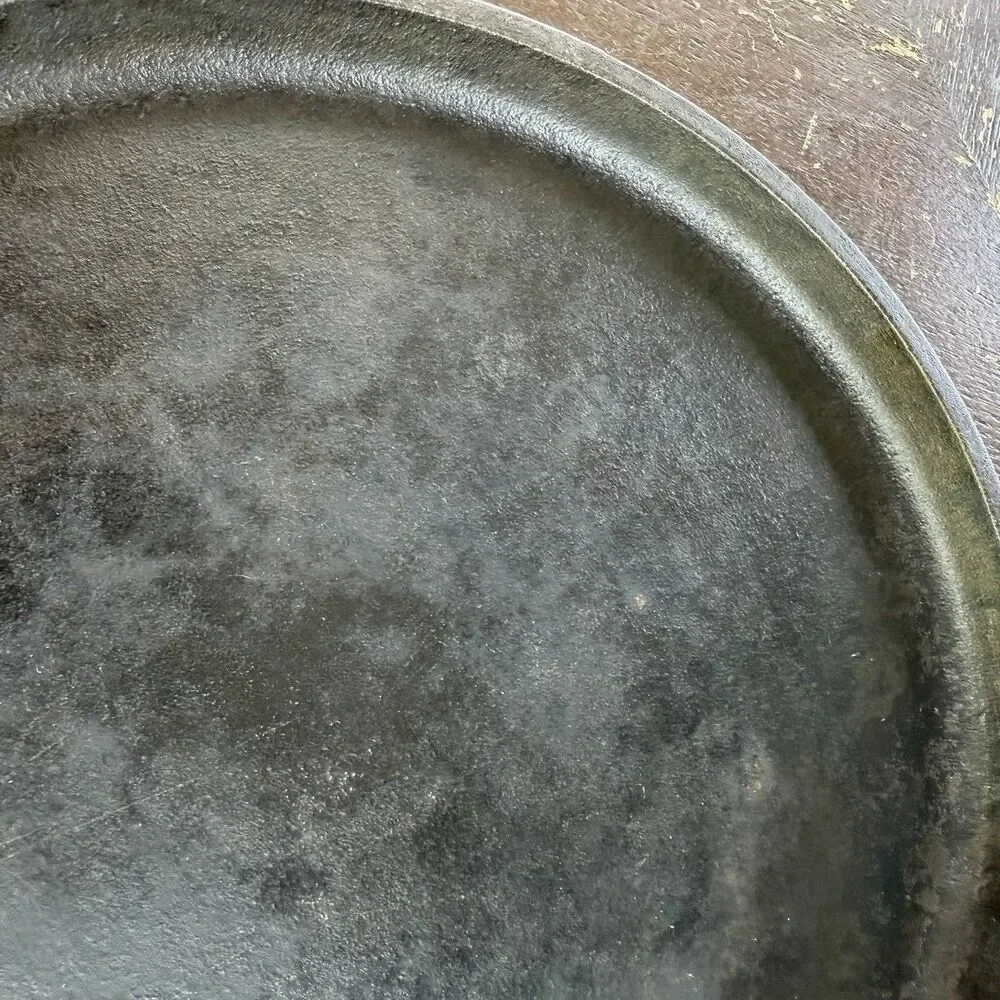 Vintage Cracker Barrel 10.5” Cast Iron Griddle Skillet Old Country Store Lodge